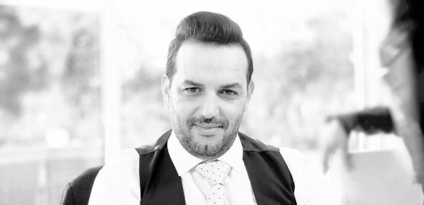 سعيد ايت باجا رئيس الفيدرالية الوطنية لمهنيي الفنون والثقافة