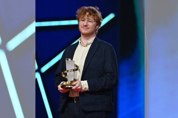 dc2b53eb-4b4b-4d1c-840b-8318bcfb8b40