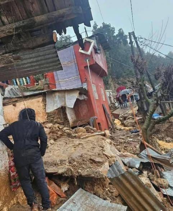 الفيضانات تسببت في خسائر بالممتلكات