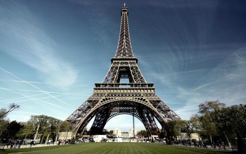 3-eiffel-tower-2