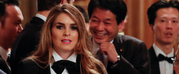 Abe hosts an official dinner for Trump at Akasaka Palace in Japan