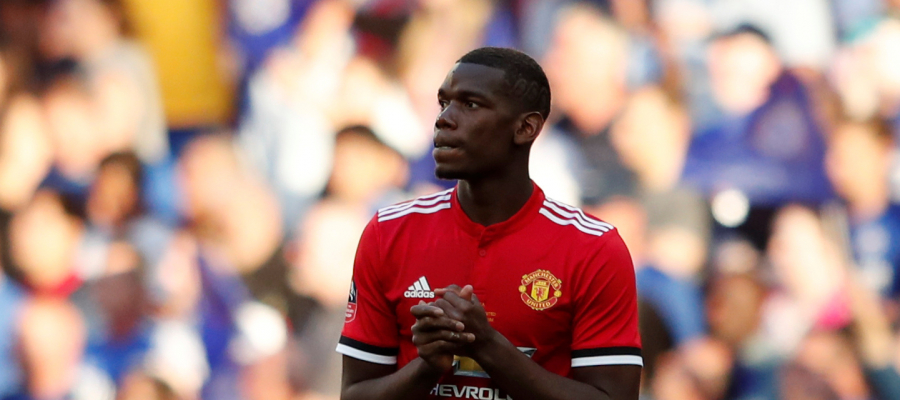 2018-05-19T181416Z_1877689887_RC13D1510260_RTRMADP_3_SOCCER-ENGLAND-CHE-MUN-900x400