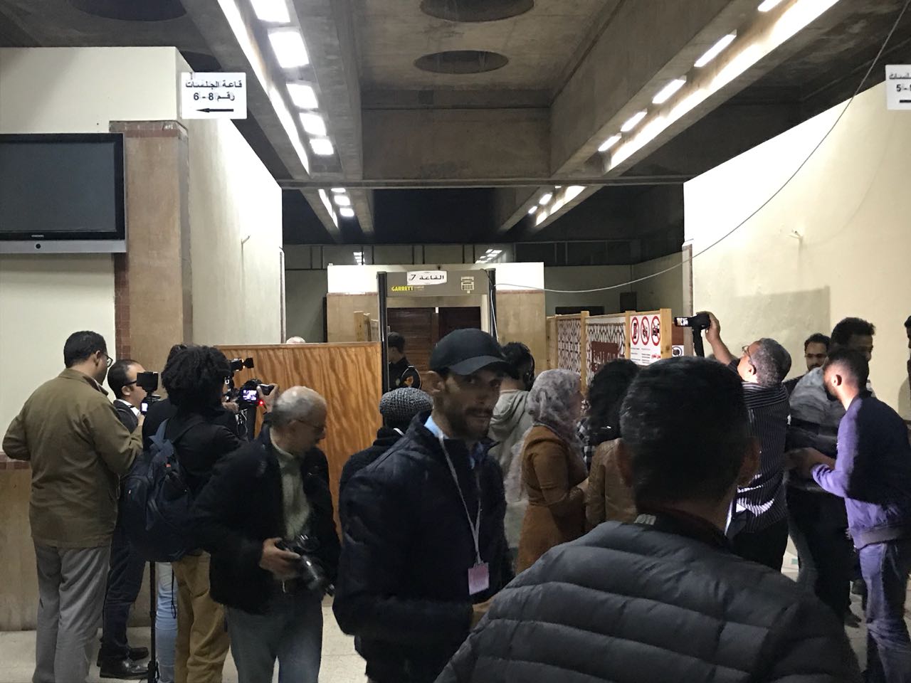 379b8faf-6a5f-402f-b67a-9022f0342b32