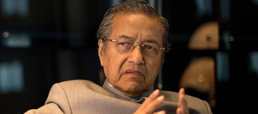 BN-HS783_0404ma_P_20150404065232-900x400