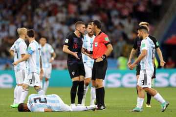 4EDA491D-EC96-45EF-967E-359C014ED389