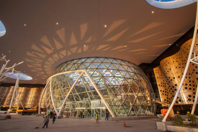 Marrakech-Menara-Airport-Ranks-4th-Most-Beautiful-in-the-World-640x427