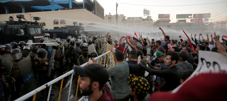 2018-07-20T171239Z_1688020894_RC152190B840_RTRMADP_3_IRAQ-PROTESTS-900x400
