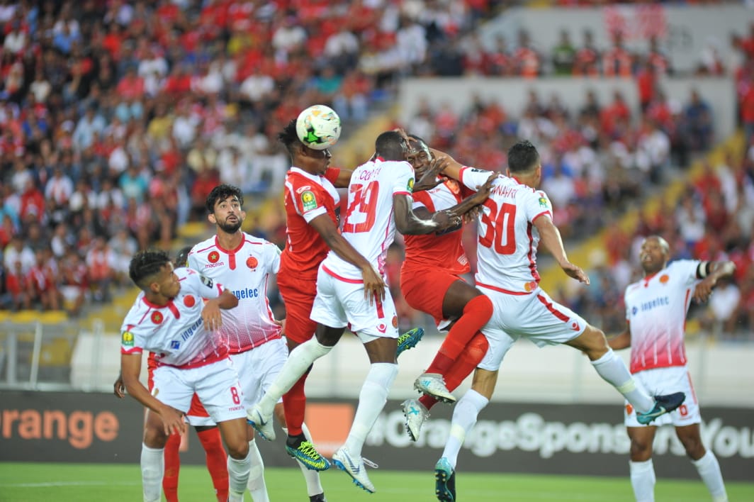 E85EE6C6-BFD4-4876-977D-57DAEAE57EF0