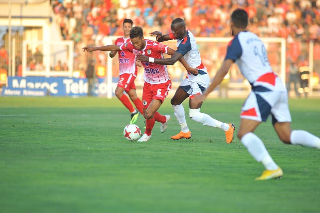 40BF60A5-AE3C-435A-BAEE-F88E52369765