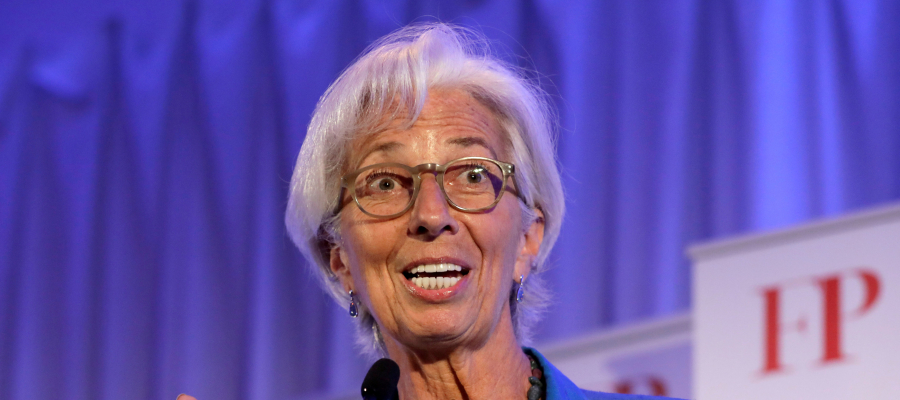 2018-09-24T162708Z_1277670062_RC138A5A6CE0_RTRMADP_3_EGYPT-ECONOMY-IMF-900x400