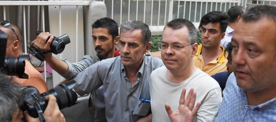 s2.reutersmedia-1-900x400