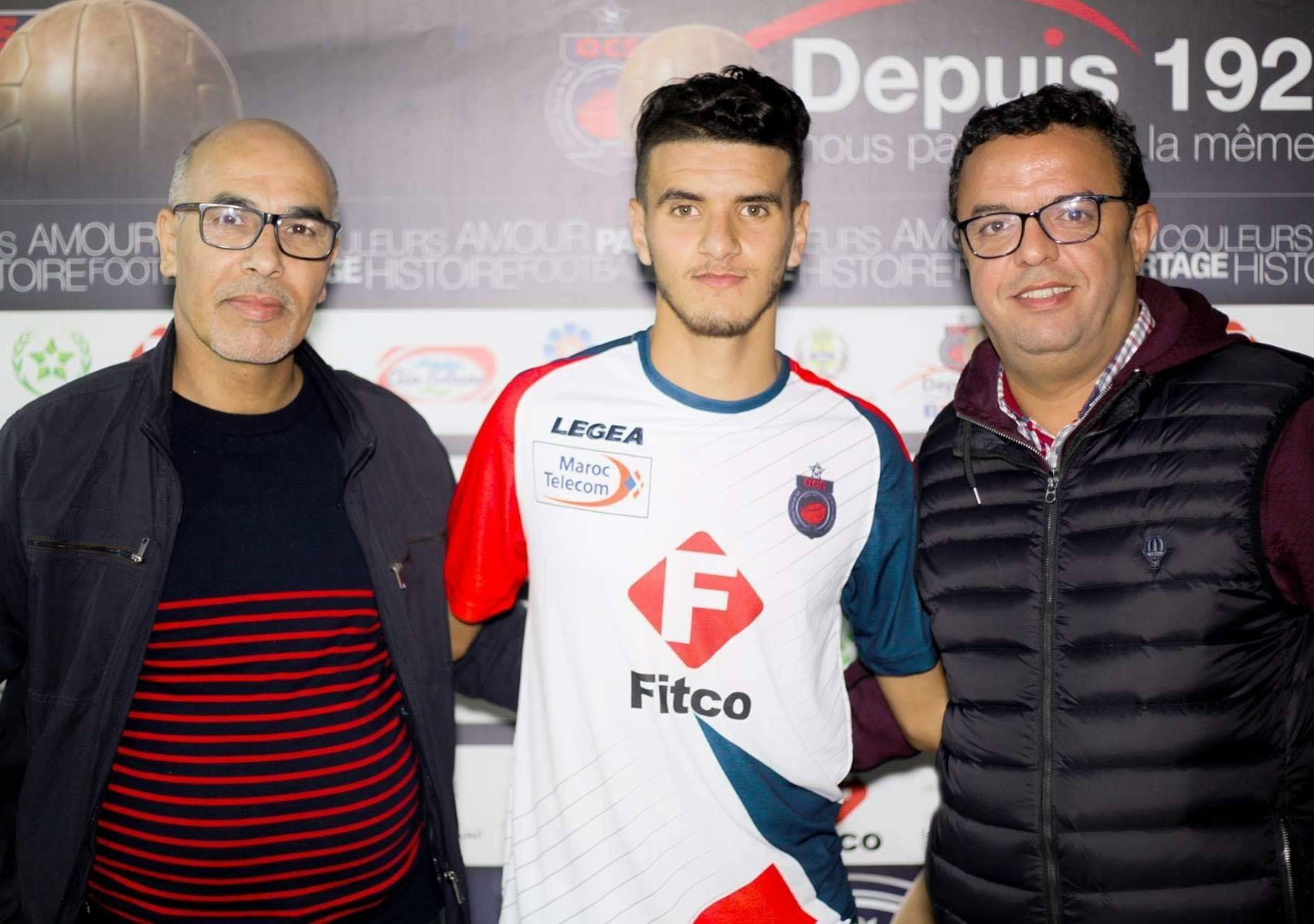 DCC79D1D-82A2-4883-991D-873E8225FB09