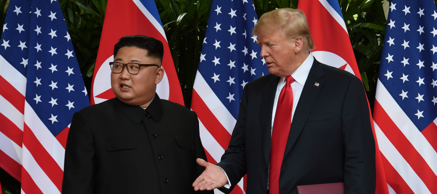 2018-06-12T062954Z_1807195679_RC1A2A59D7B0_RTRMADP_3_NORTHKOREA-USA-900x400