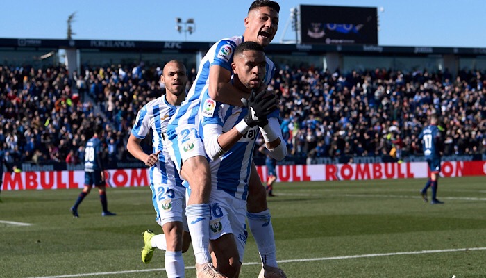 491AACC6-3370-42AD-AF47-BB8D40B84801