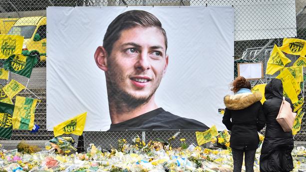 emiliano-sala-nantes-recueillement-3901b4-0@1x
