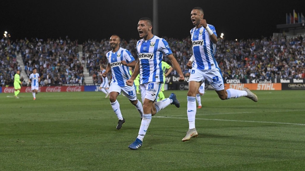 51B0A312-69C5-49E9-979A-2515F693BD37