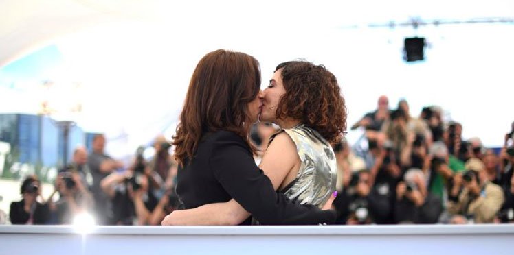 7F32AF0A-54C2-4974-AC66-F0387995687C