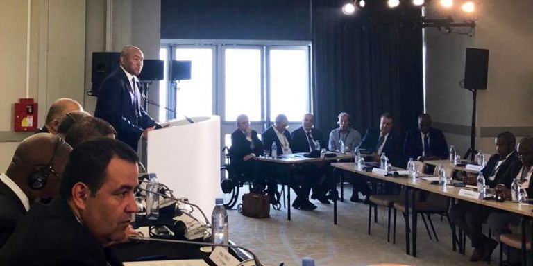 9279F81B-28C8-4250-9422-C69BFAB2CB6D