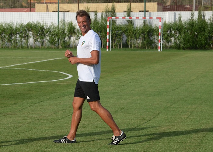 B6906520-0AAC-4FC6-8D24-4B163FF4F21F