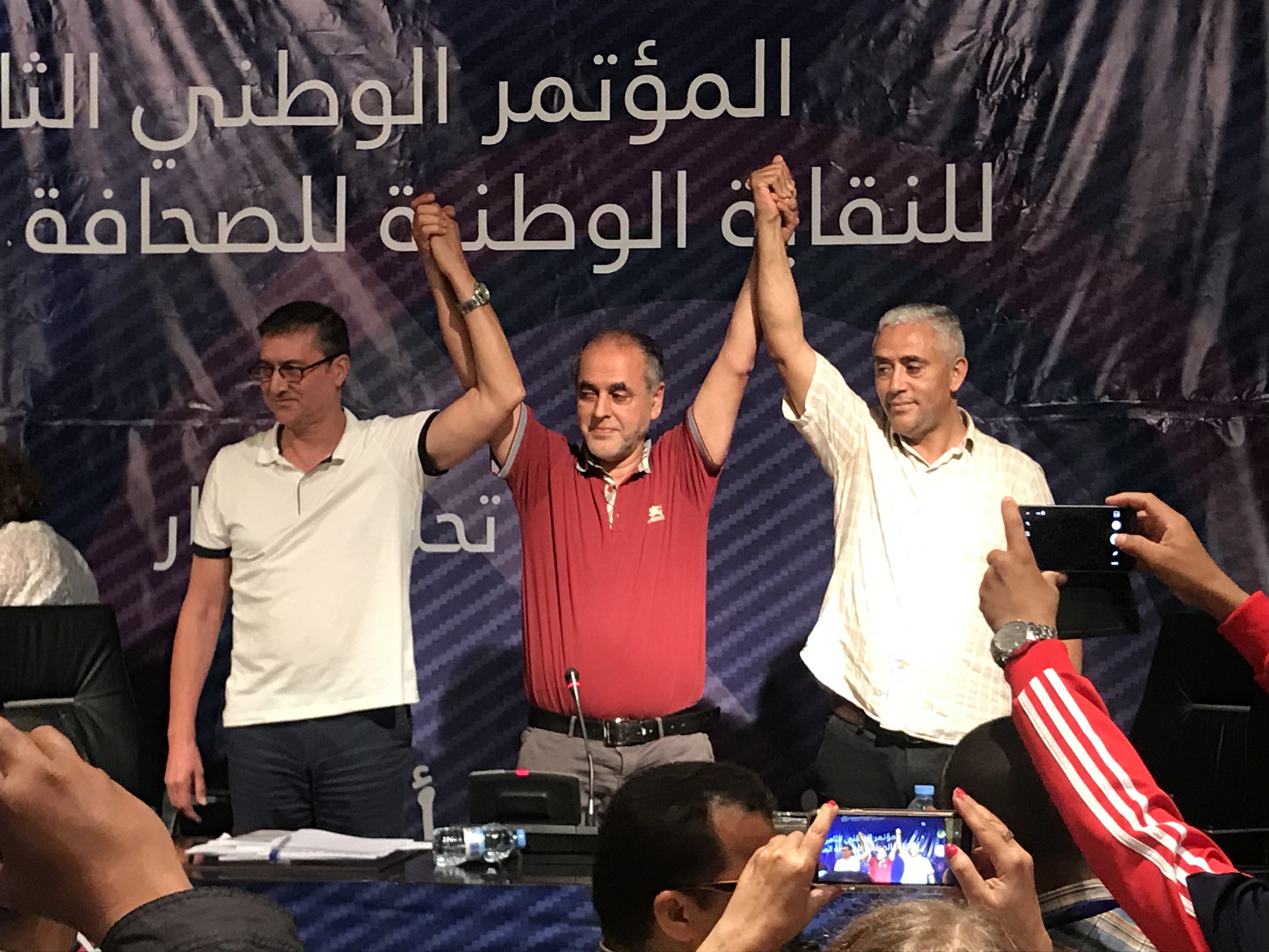 B80000B0-09B2-4AD0-A2D4-F1A013453EA1