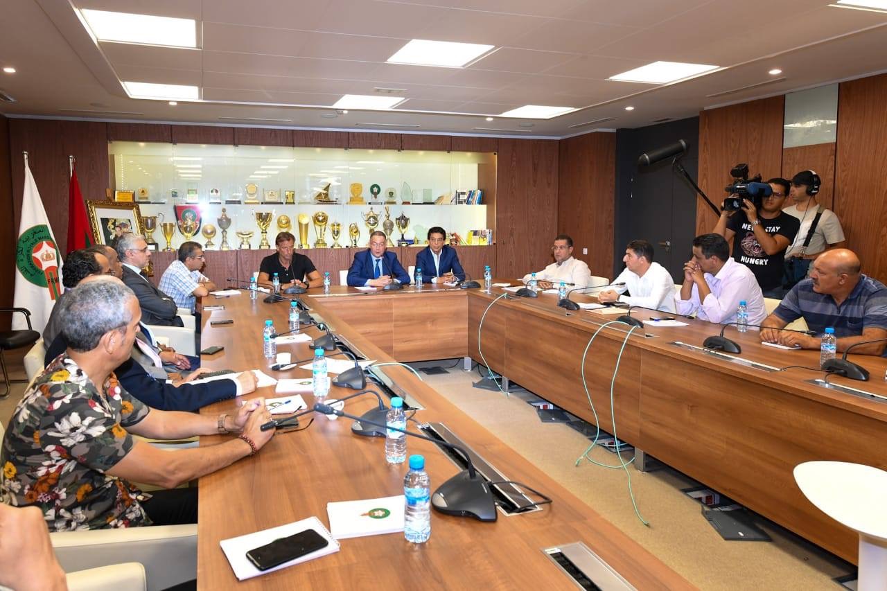 B1DC6038-F206-4B4E-9DD9-2BB764EB805B