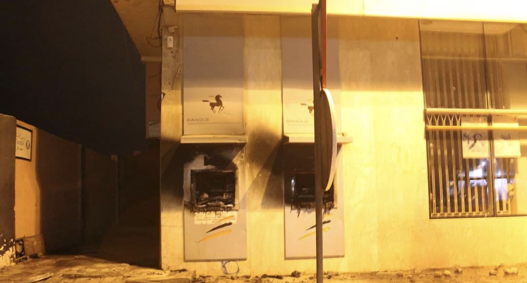 E7485053-7E1B-458E-A2FD-25085E206FF4