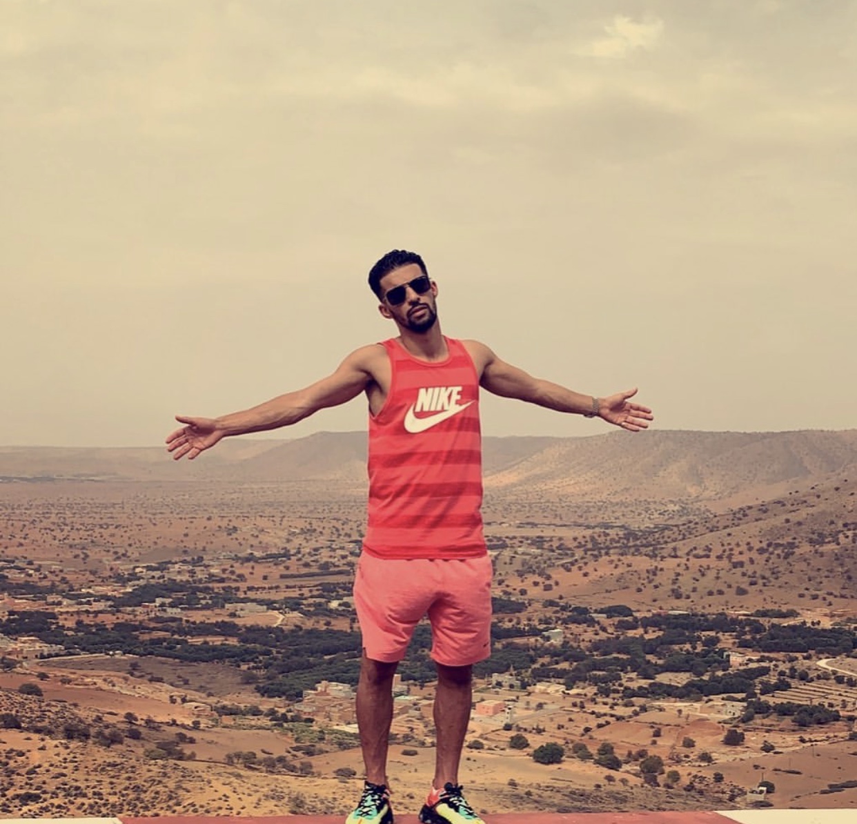 58E2E193-7C43-4F25-B6B2-D686A47545ED