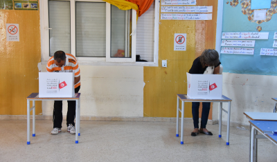 2019-10-13t000000z_1758543897_mt1panptunelesc13102019008_rtrmadp_3_news-tunisia-election-400x235