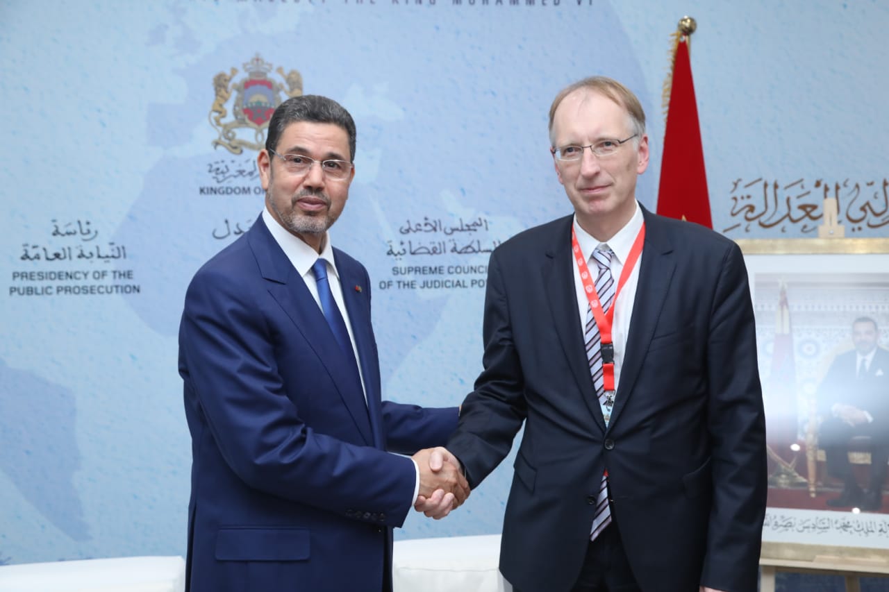 42820859-D645-46CC-B1B7-DEEE3CA2D73C