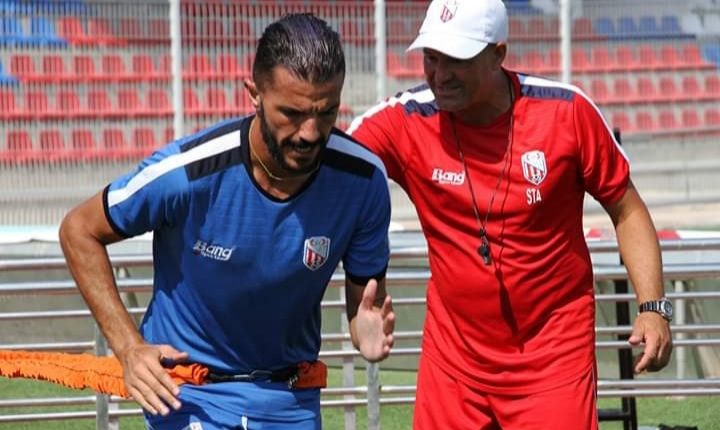 7AE4B044-832A-4FC1-934C-4EF29E41ACA8