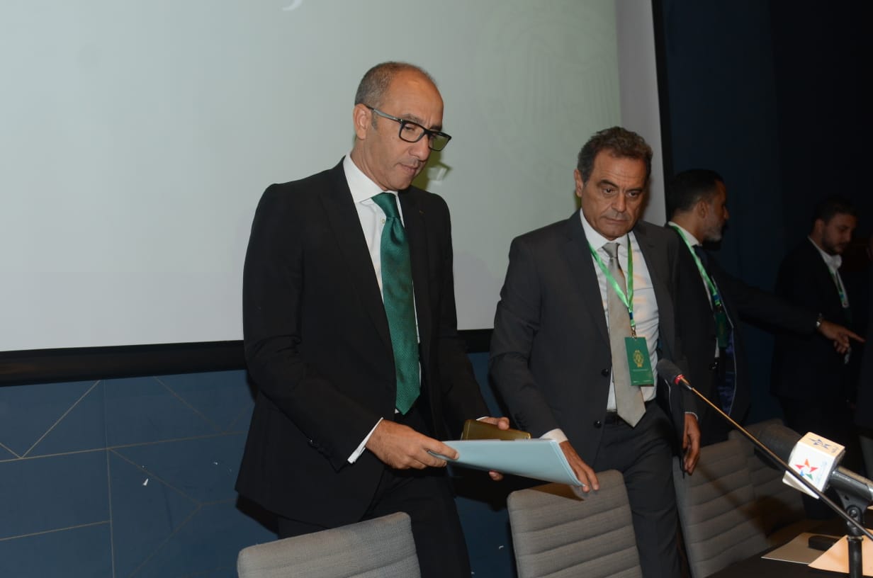 EEC20D6A-D944-4C1B-9C90-A718FD65478C