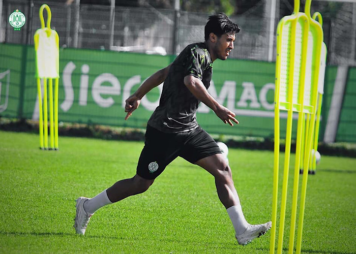 8E25626D-A1AA-49AF-AD3D-FC1BAAA1313B