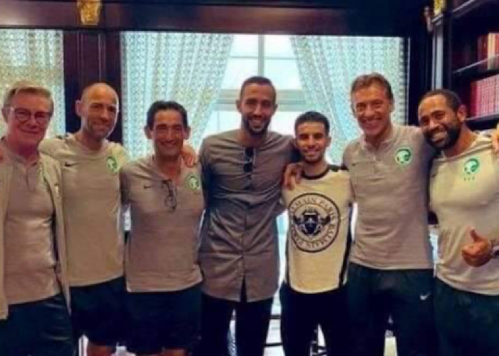 D4F649DD-D1A0-464E-AB4B-9743CAD6130B