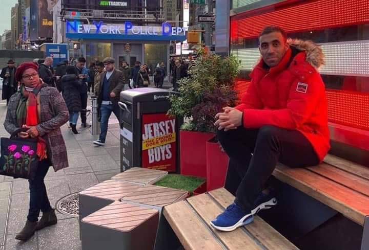 DBFA2B80-1EE6-4485-A64C-371611504D05