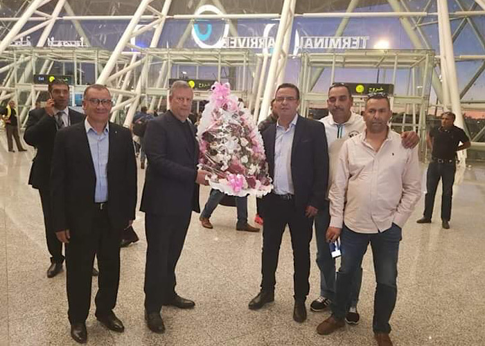 EFFA33D2-039B-4924-83E7-9DDF504F86EE