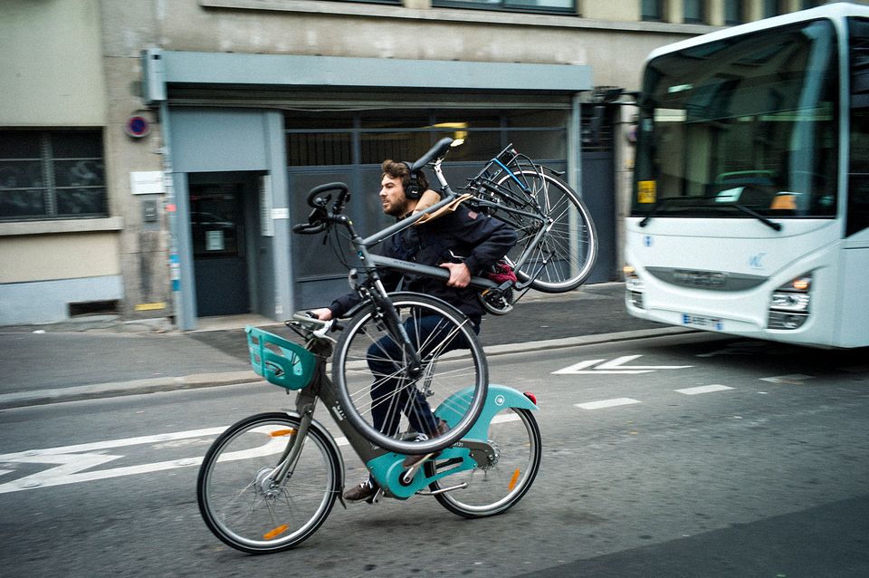 1277090-prodlibe-2019-1594-ag-montreuil-et-manifestation