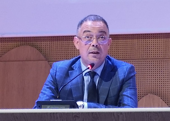 567E911C-BBCC-435E-BE17-7F780E20C52E