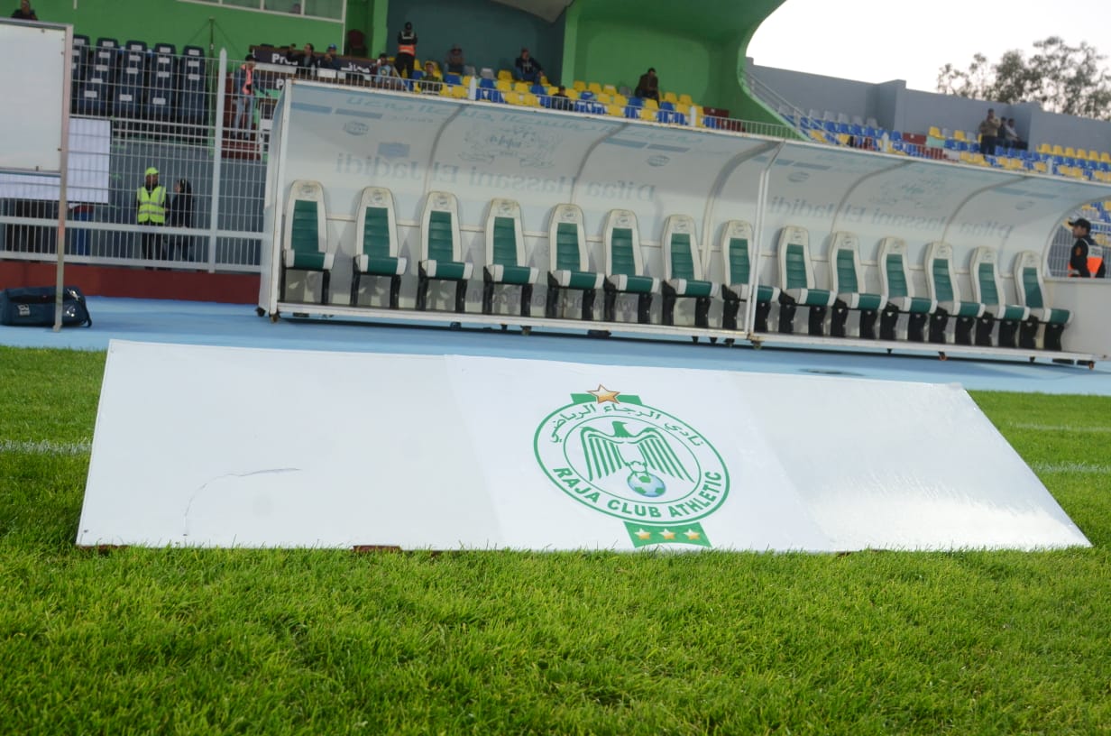 8BCD676F-3FE2-4F1E-8F3A-6F32AF9B39EA