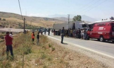 Capttnghlmure-484x289