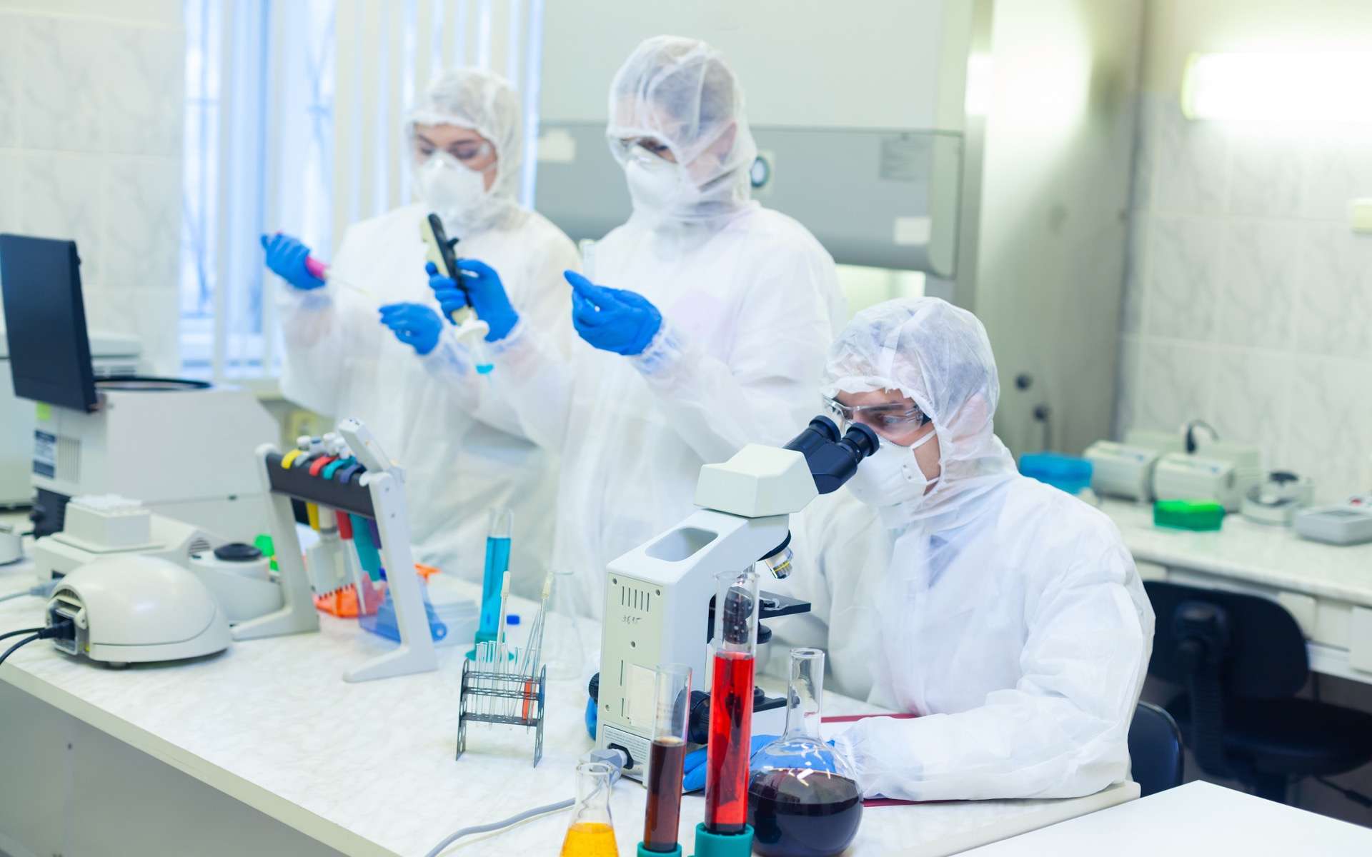 25cd2321f5_50159944_coronavirus-etats-unis-laboratoire-pharmaceutique-1