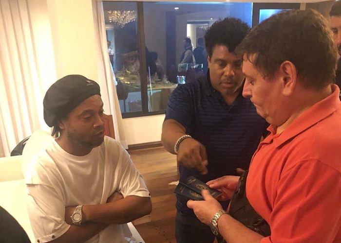 1F922576-CD6D-41B1-AC9C-3C488374A9E8