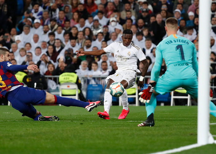 76EDDD44-BC03-4EE9-B0F5-F4E966FDC5D0