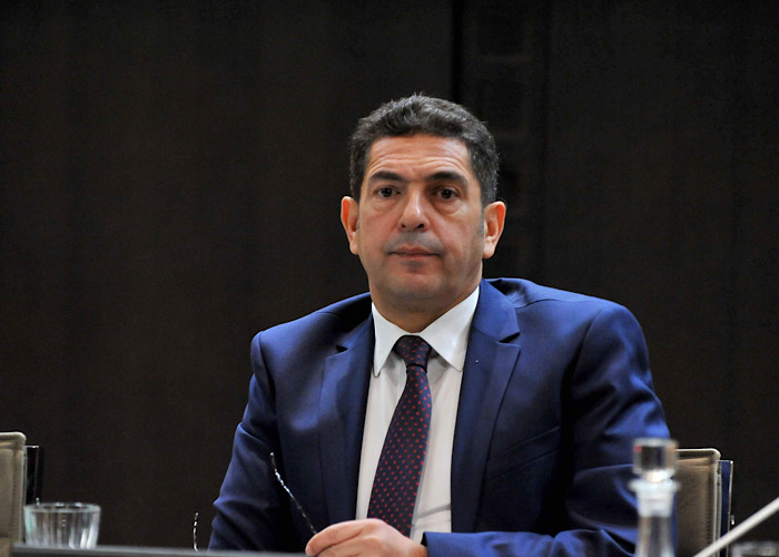 A53DCFDD-C25C-452B-BEF7-1C0ABE162683