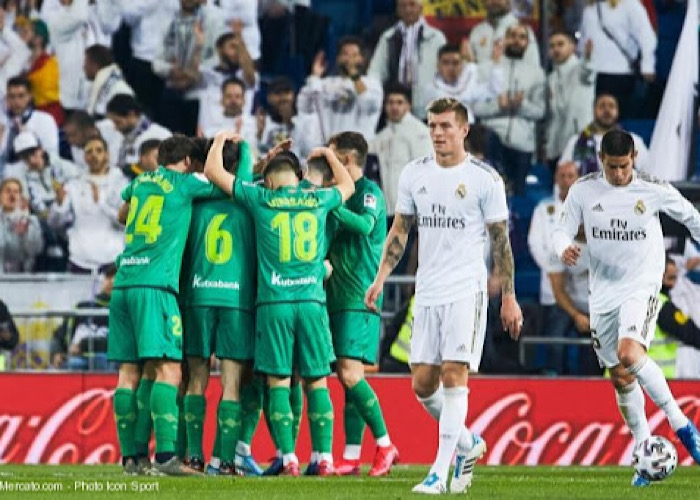 CFF71CBE-E53D-415C-A77A-FD12FBADC7EB