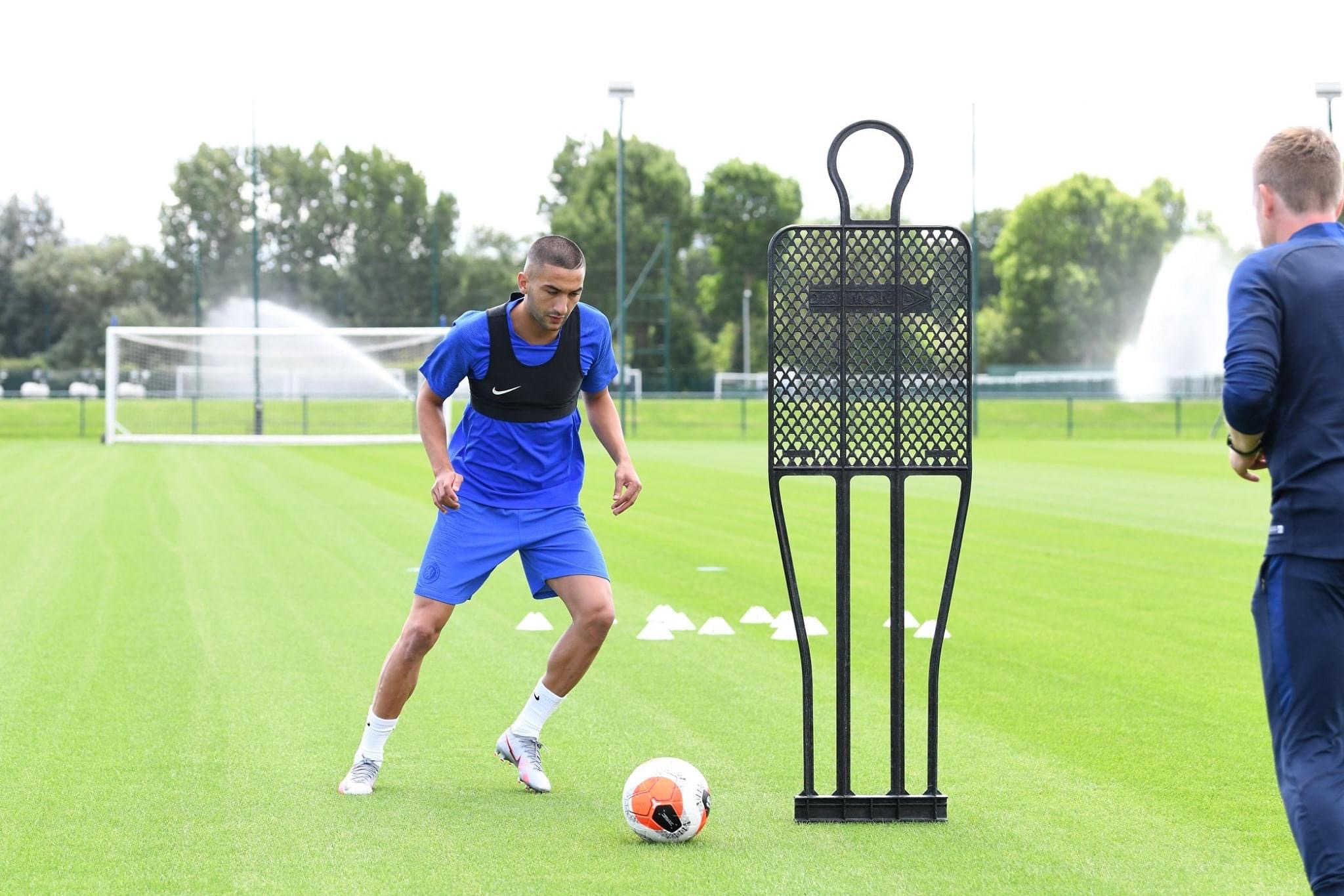 01B0B219-A5E4-4746-B67E-5B5DE93C15B2