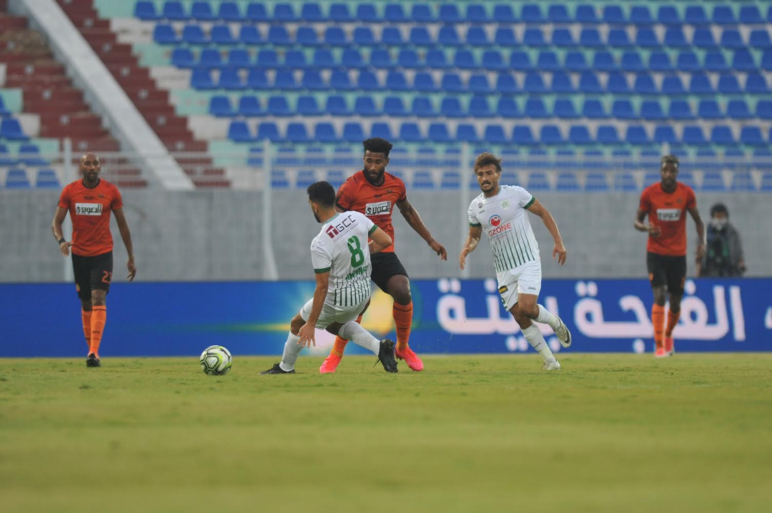 03BF639C-D190-4AE1-9A55-26E0A17D4D8C