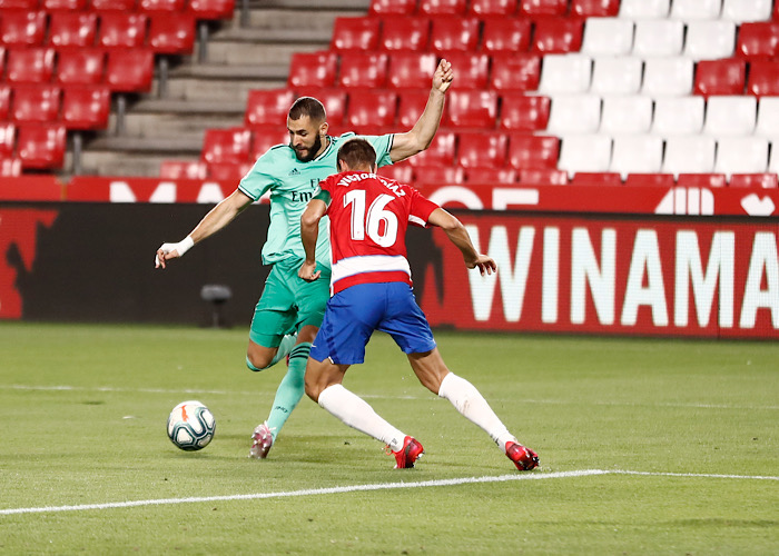 886DC2D2-2EB2-4ECB-827B-F3C09FCC6D6D