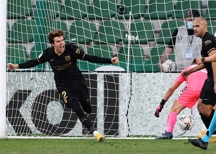 34261C03-BD5D-4555-BC26-6F23C75C5261