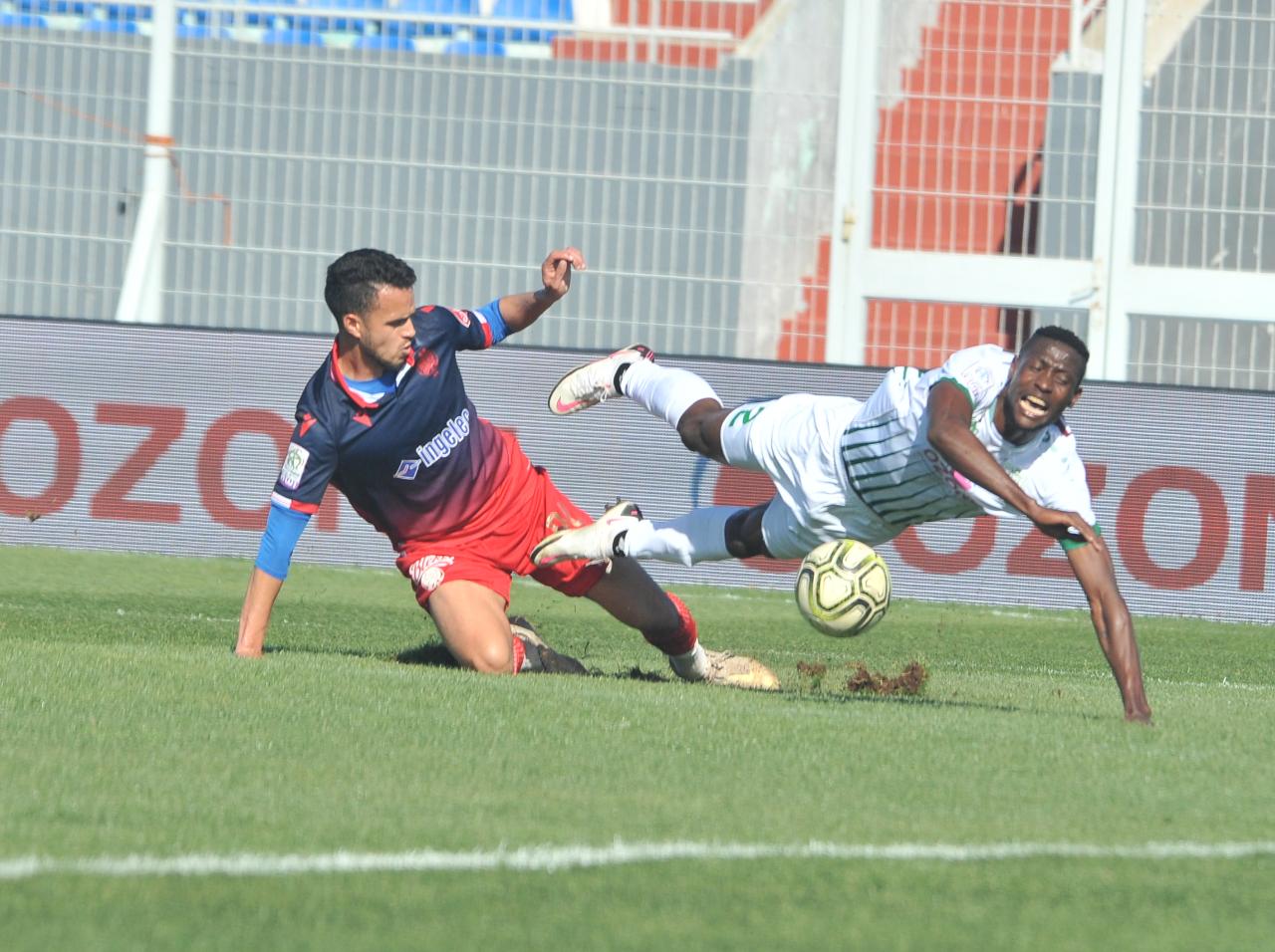 6C095E37-D713-4F8C-BF90-D8D9C6B2BB31