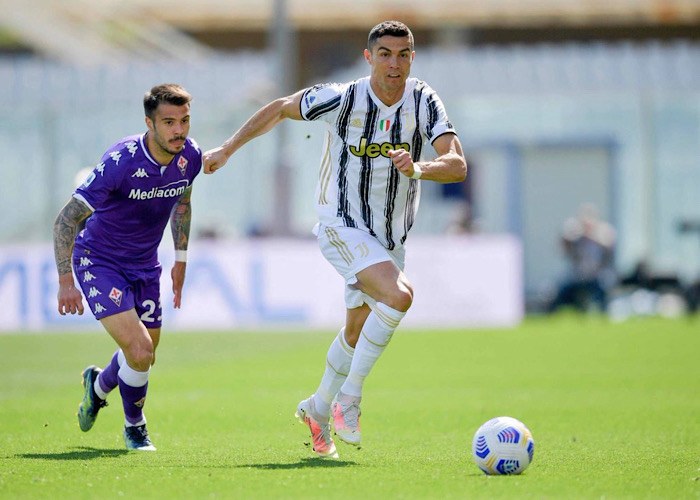 59A36C06-A789-44E9-97CE-95292D12A545